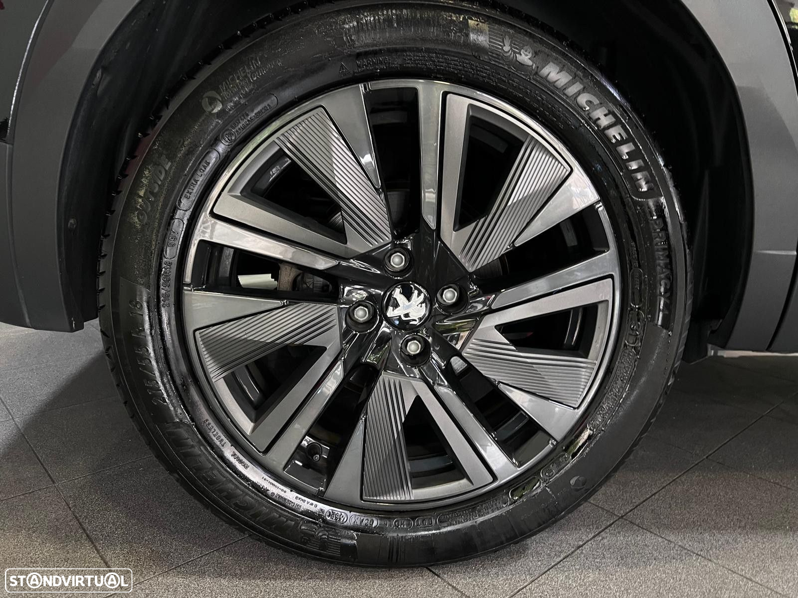 Peugeot e-2008 50 kWh GT - 12