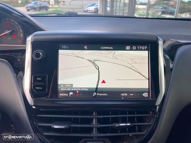 Peugeot 208 1.5 BlueHDi Signature - 19