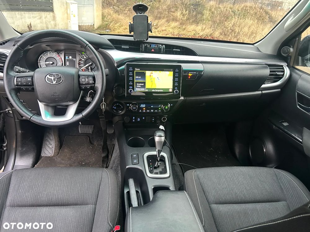 Toyota Hilux 4x4 Double Cab Autm Executive - 15