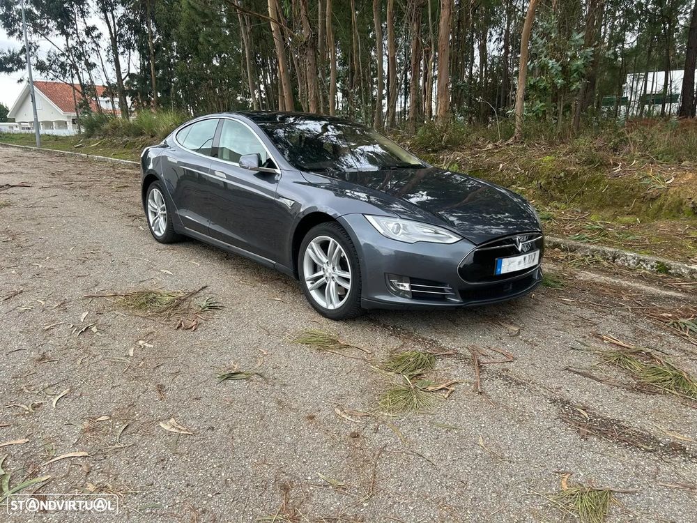 Tesla Model S Standard - 2