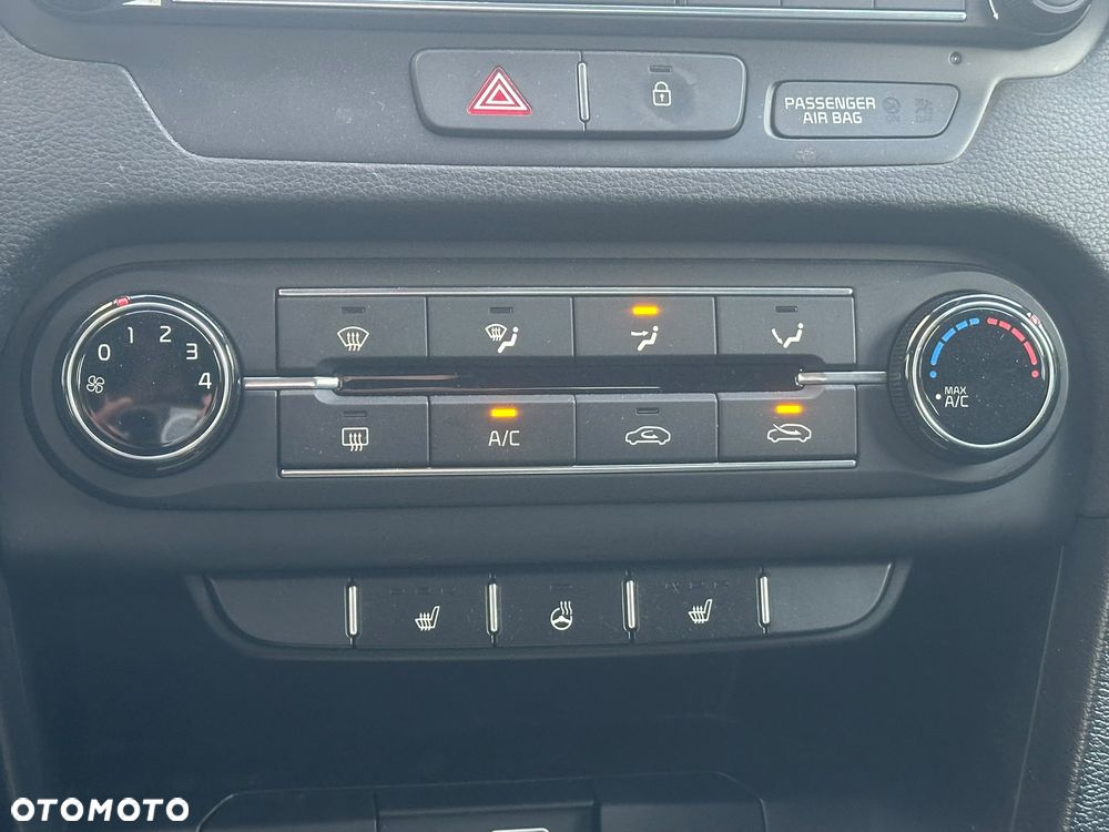 Kia Ceed - 14