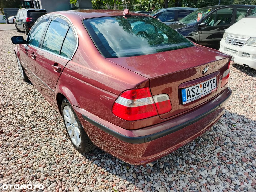 BMW Seria 3 316i - 4
