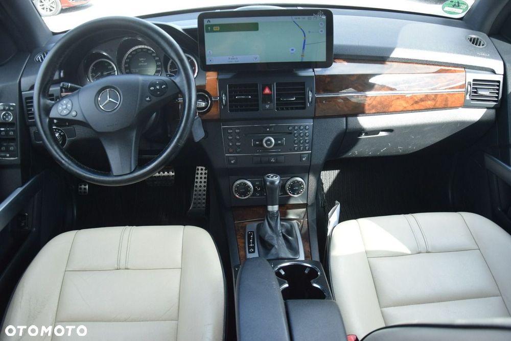 Mercedes-Benz GLK - 23
