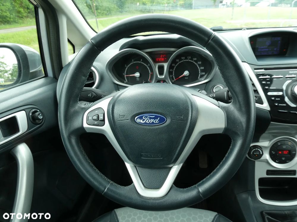Ford Fiesta 1.25 Titanium EU5 - 15