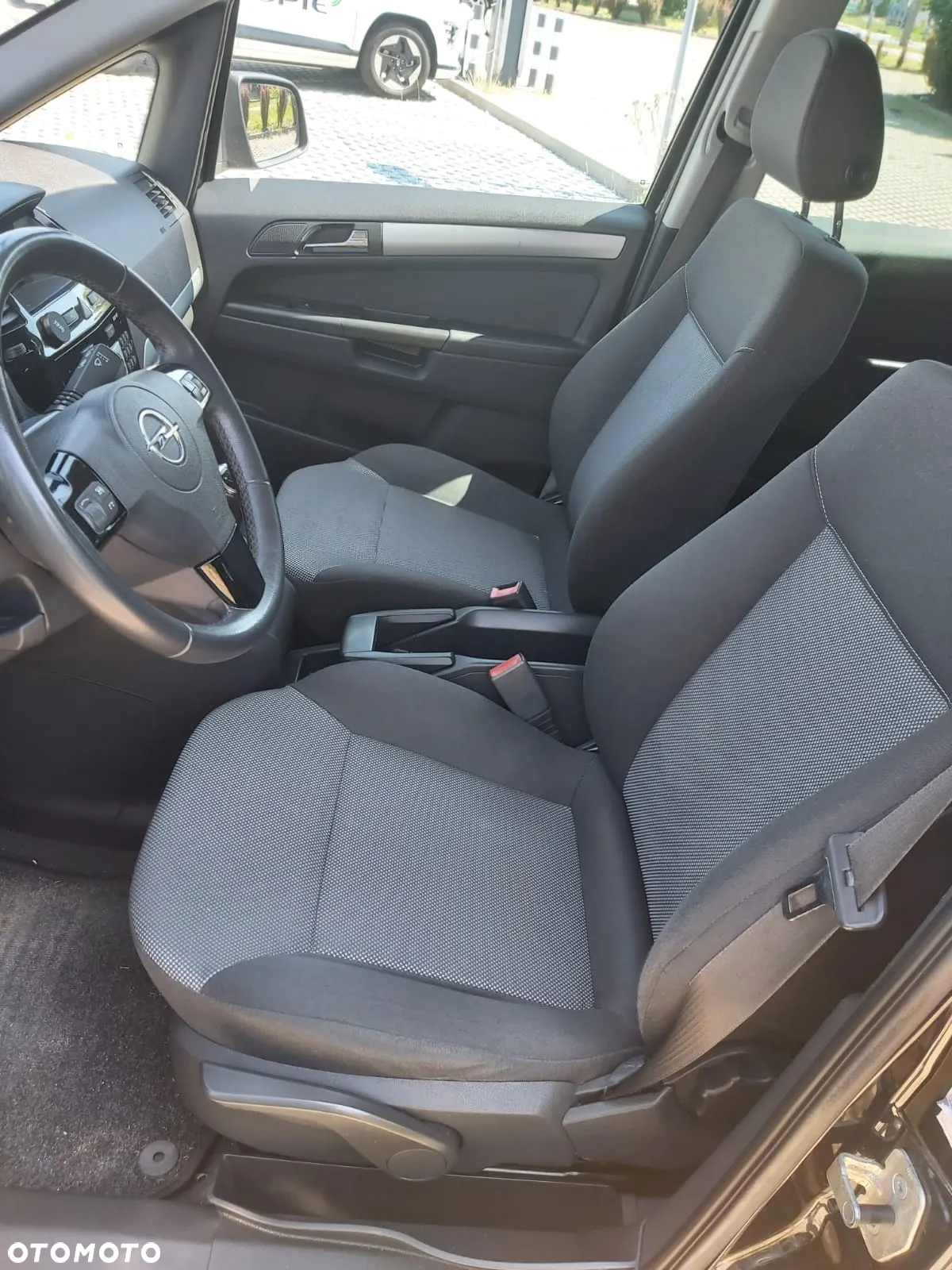Opel Zafira 1.7 CDTI Cosmo - 8