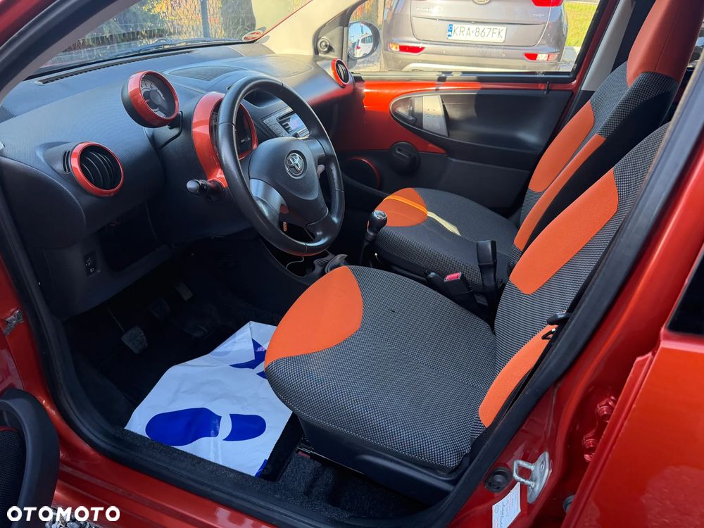 Toyota Aygo 1.0 VVT-i Terra A/C - 12