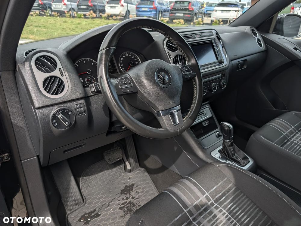 Volkswagen Tiguan 2.0 TDI SCR 4MOTION BlueMotion Technology DSG Lounge Sport & Style - 20