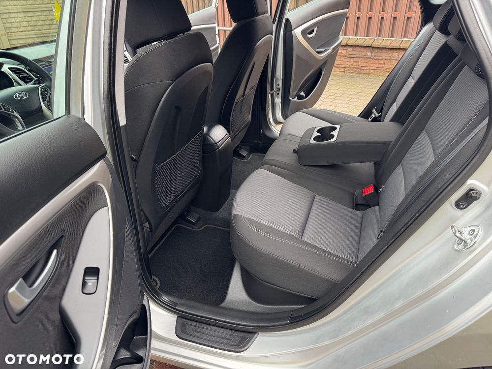 Hyundai i30 1.6 CRDi Premium - 11