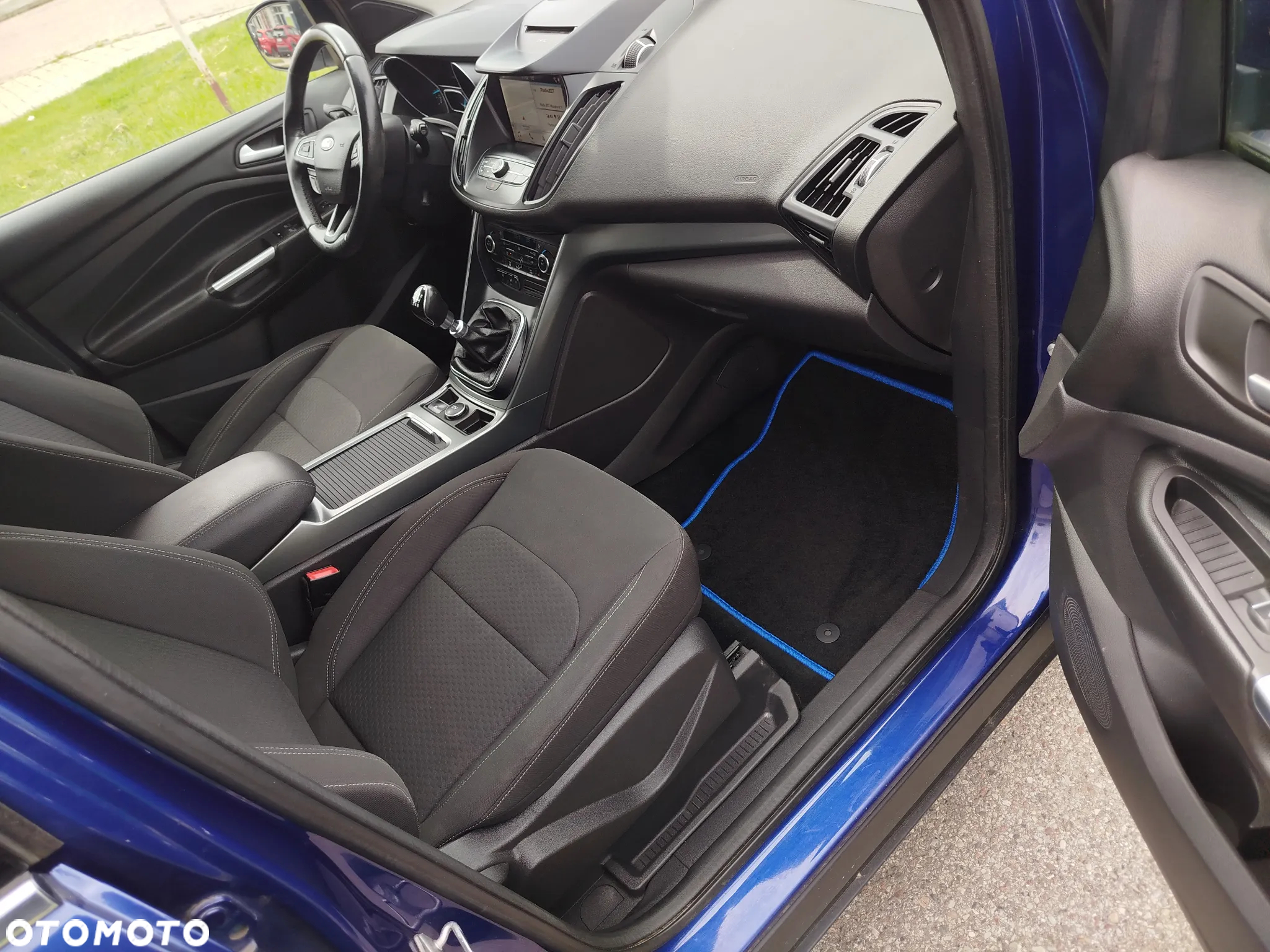 Ford Kuga - 5
