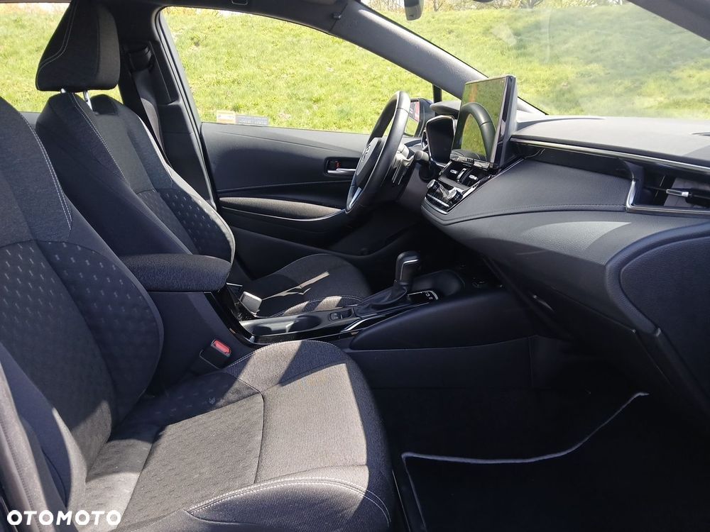 Toyota Corolla 2.0 Hybrid Comfort - 13