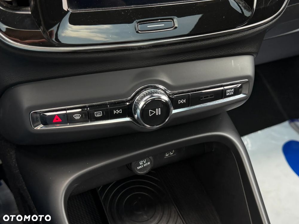 Volvo XC 40 T5 AWD R-Design - 23