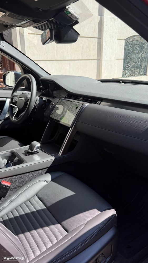 Land Rover Discovery Sport 1.5 I3 P300e AWD R-Dynamic SE - 12