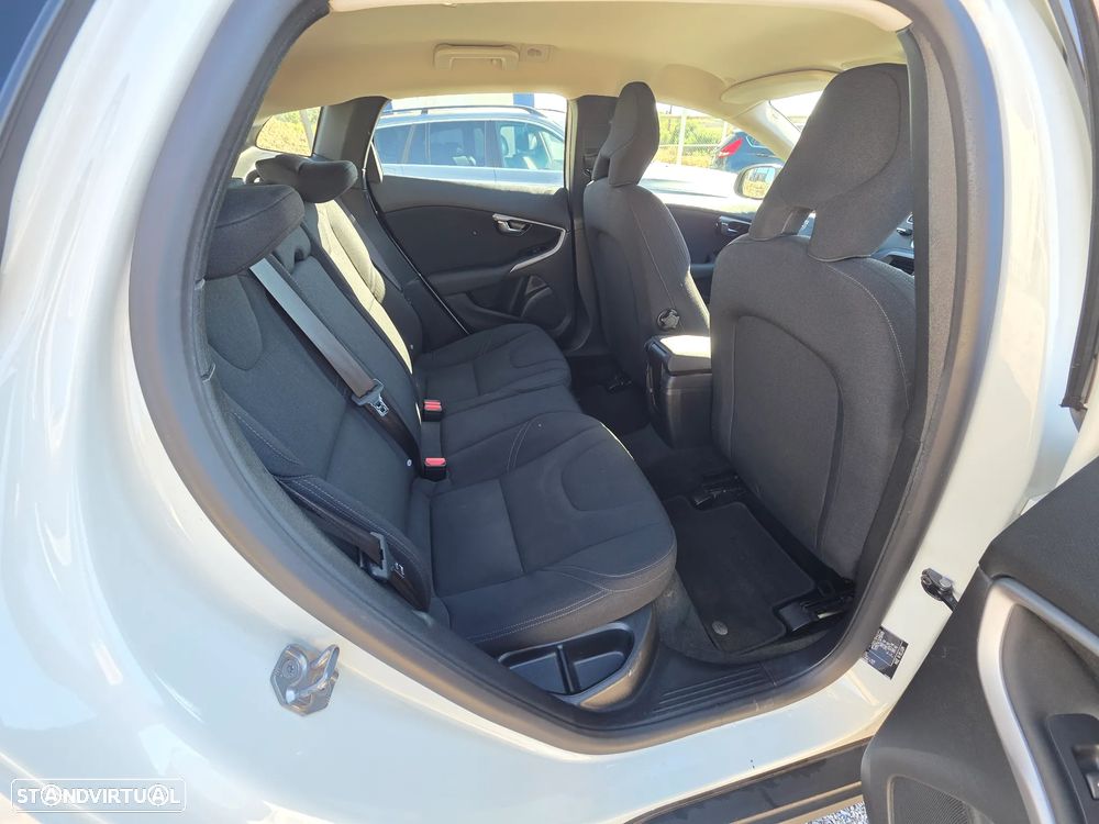 Volvo V40 - 21