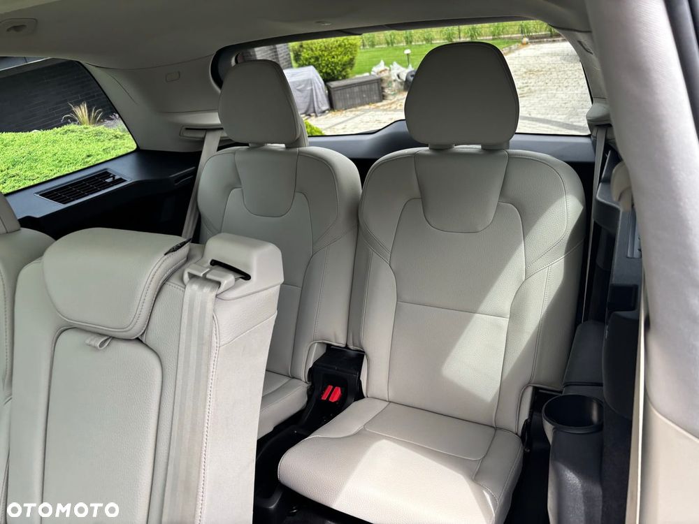 Volvo XC 90 - 14