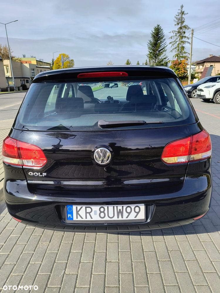 Volkswagen Golf - 6