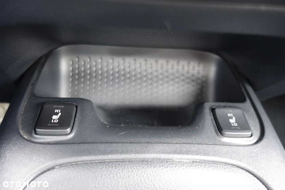 Toyota Corolla 1.8 Hybrid Comfort - 20