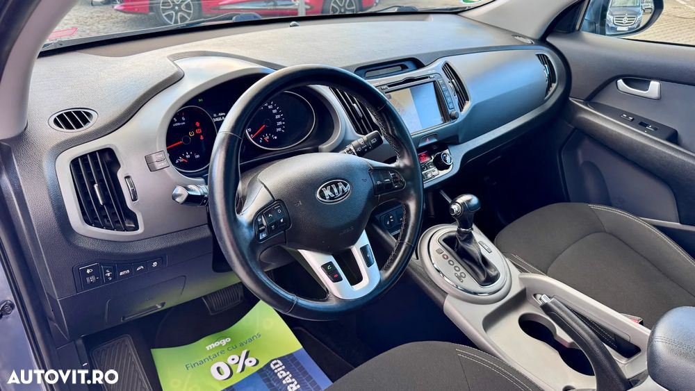 Kia Sportage 2.0 CRDI 4WD Automatik Dream-Team Edition - 9