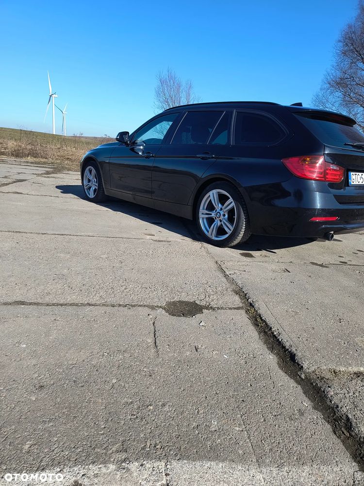 BMW Seria 3 318d Sport Line - 11