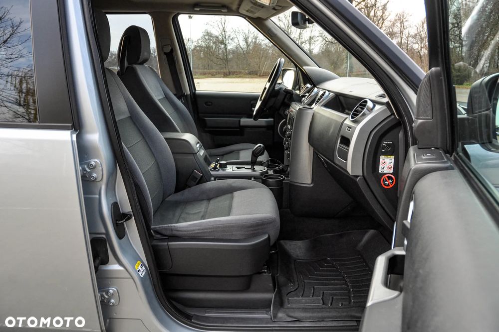 Land Rover Discovery TD V6 SE - 11