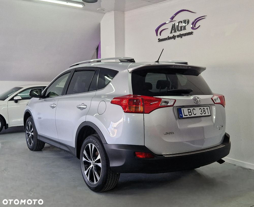Toyota RAV4 - 7