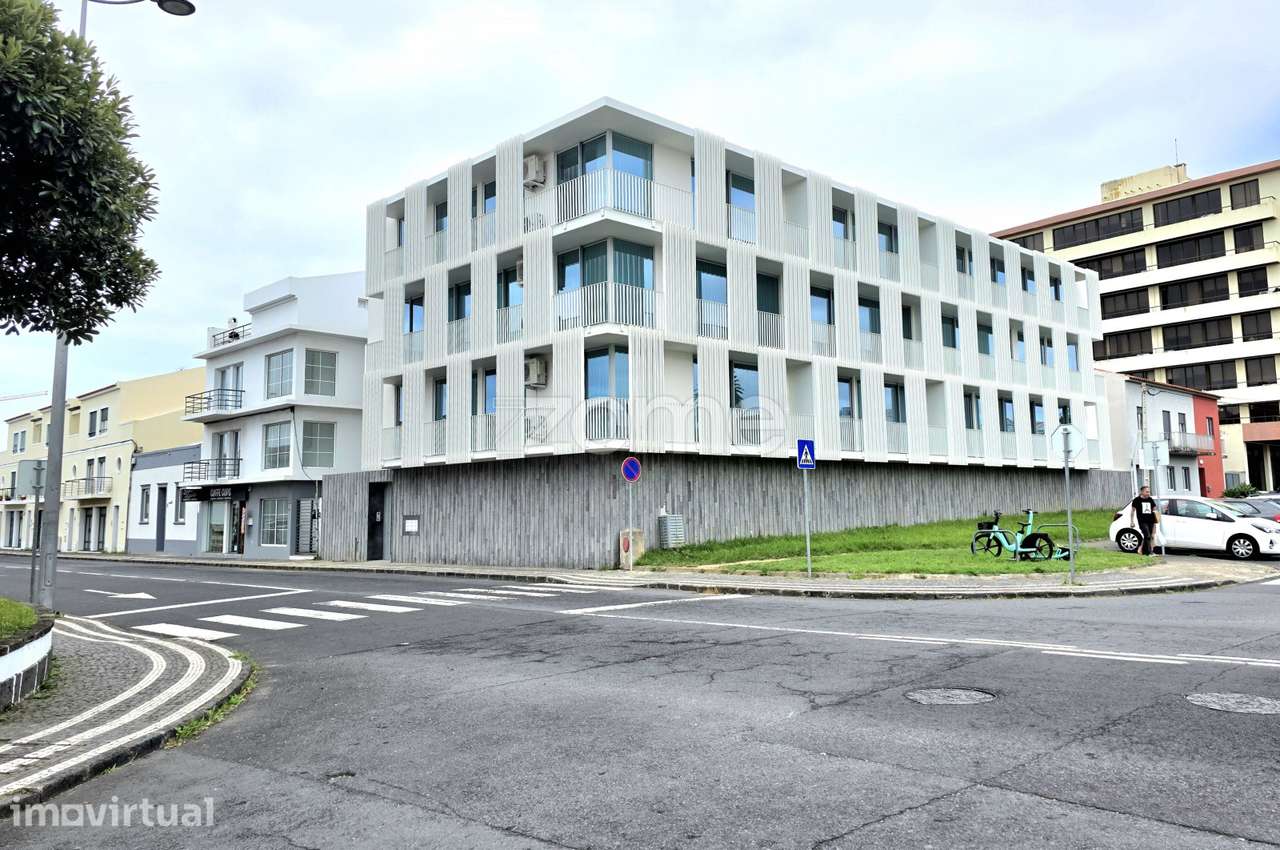 Apartamento T1 para arrendamento - Ponta Delgada - Grande imagem: 2/16
