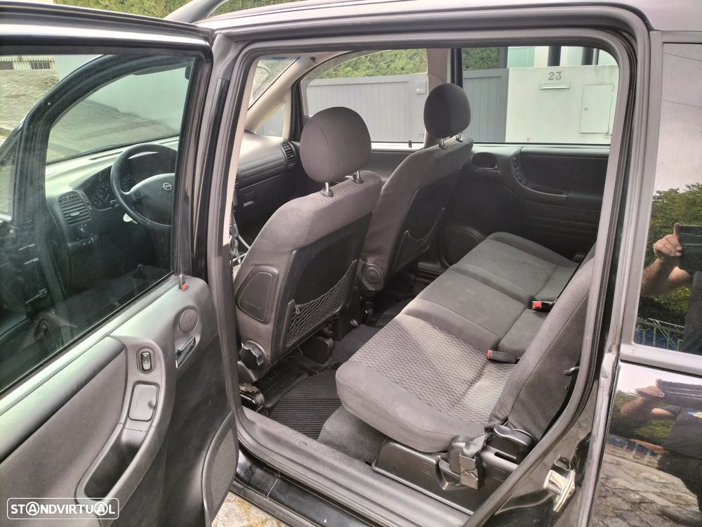 Opel Zafira 1.6 16V Elegance - 9