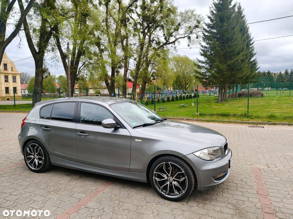 BMW Seria 1 - 25