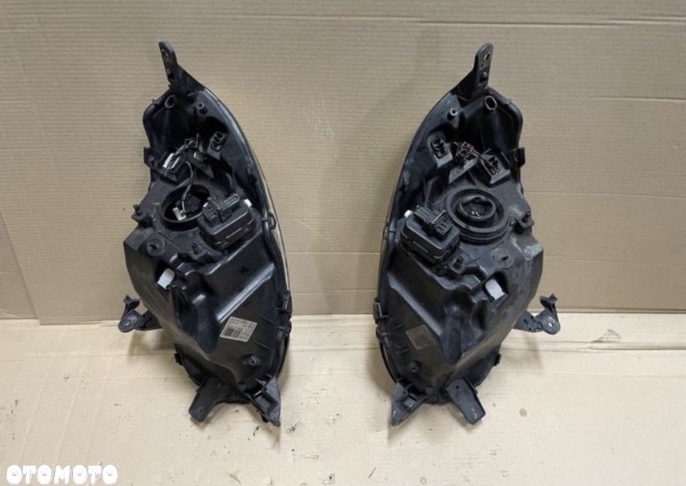 Reflektor lampa przód przednia Nissan Micra k12 - 4