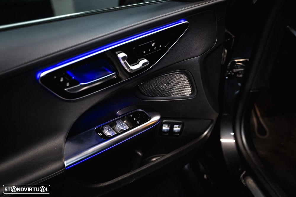 Mercedes-Benz C 300 e T 9G-TRONIC AMG Line - 6