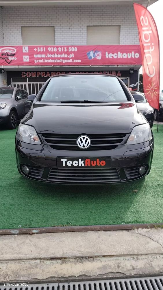 VW Golf Plus 2.0 TDi Confortline - 11