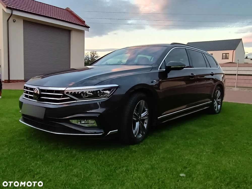 Volkswagen Passat Variant 2.0 TDI SCR DSG Elegance - 2