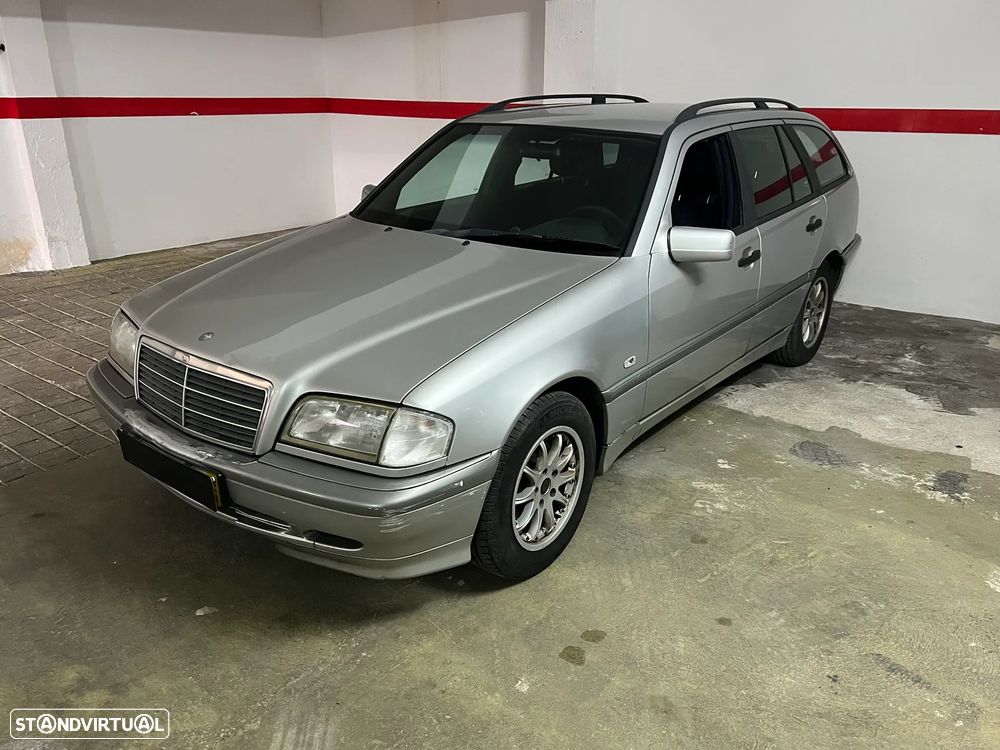 Mercedes-Benz C 220 D - 1