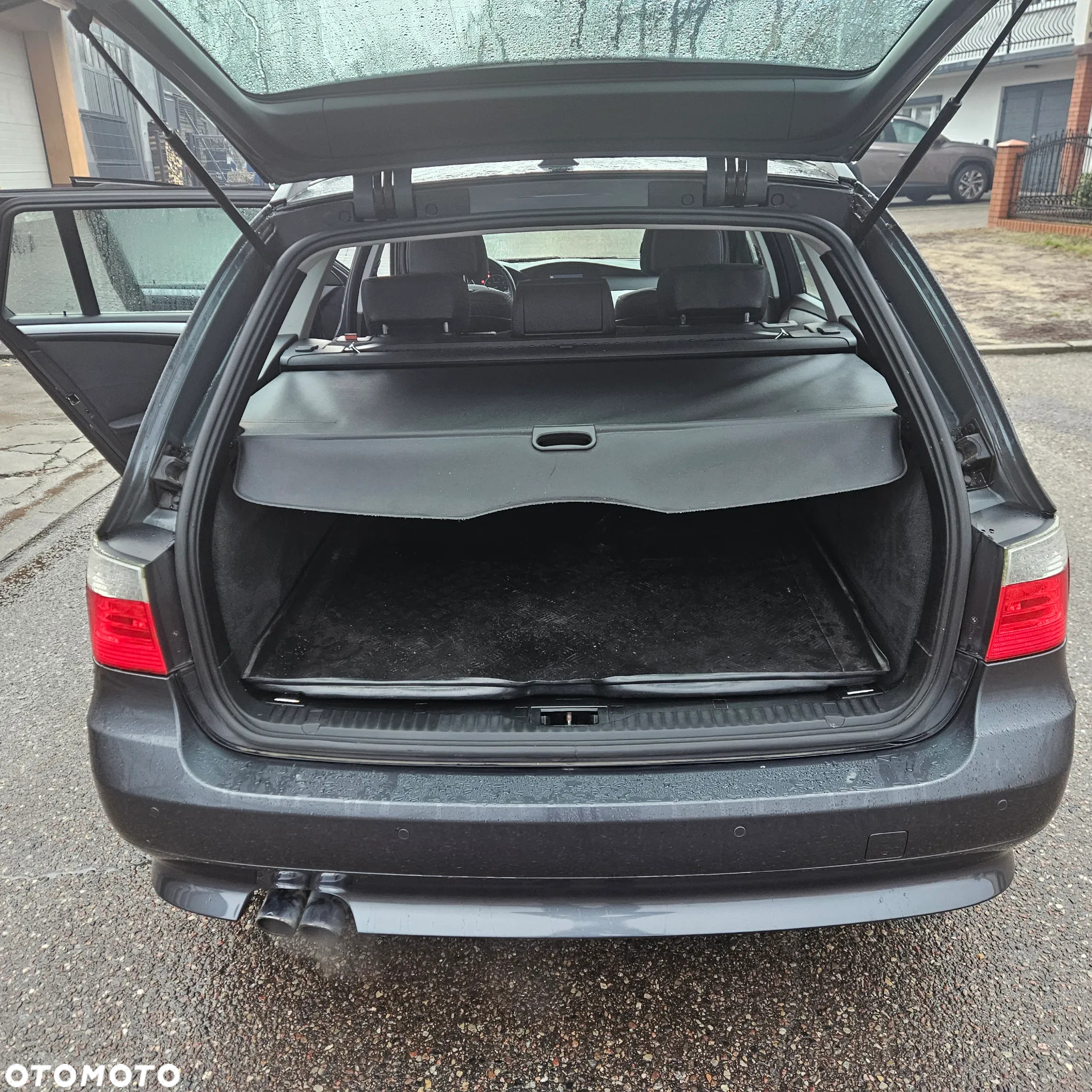 BMW Seria 5 523i - 8