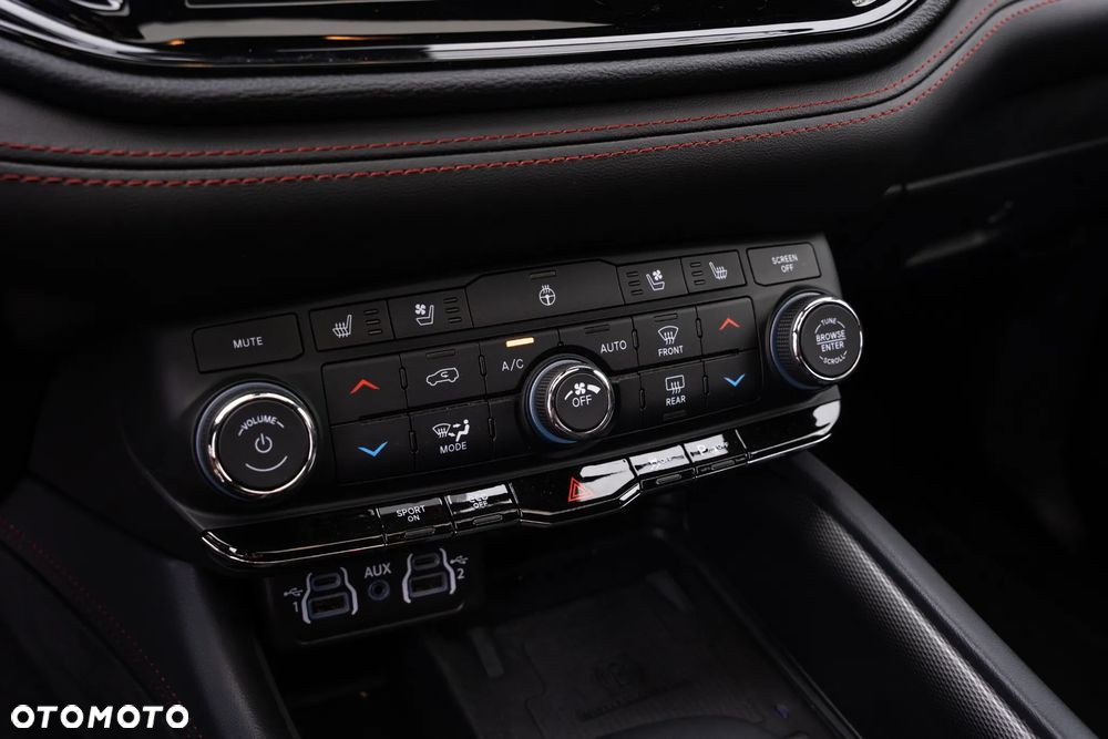Dodge Durango 5.7 R/T - 28