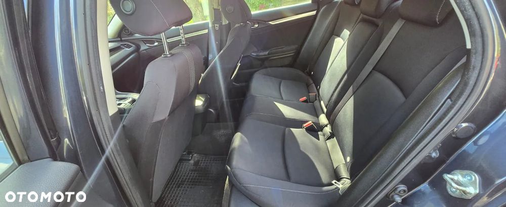 Honda Civic 1.5 T Elegance CVT - 9