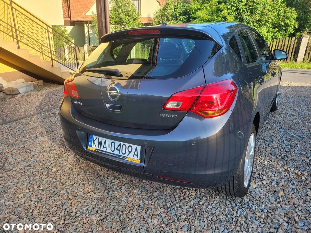 Opel Astra 1.4 Turbo - 9