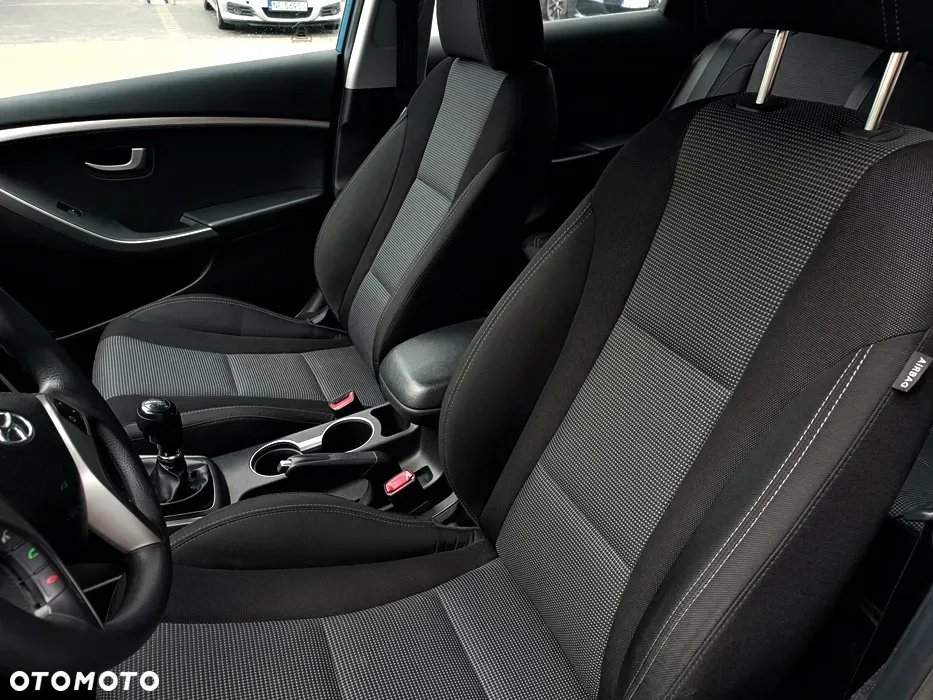 Hyundai i30 1.4 blue Comfort - 14