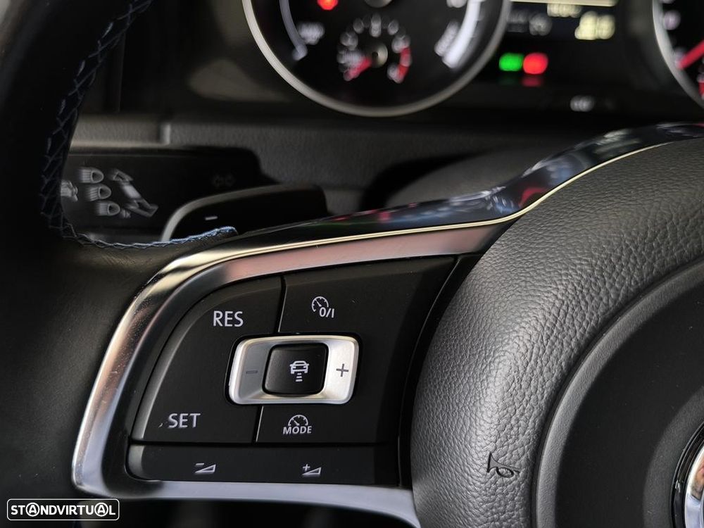 VW Golf 1.4 GTE Plug-In-Hybrid DSG - 14