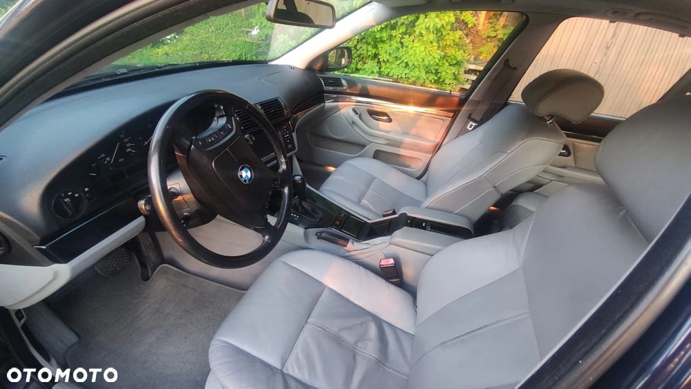 BMW Seria 5 - 8