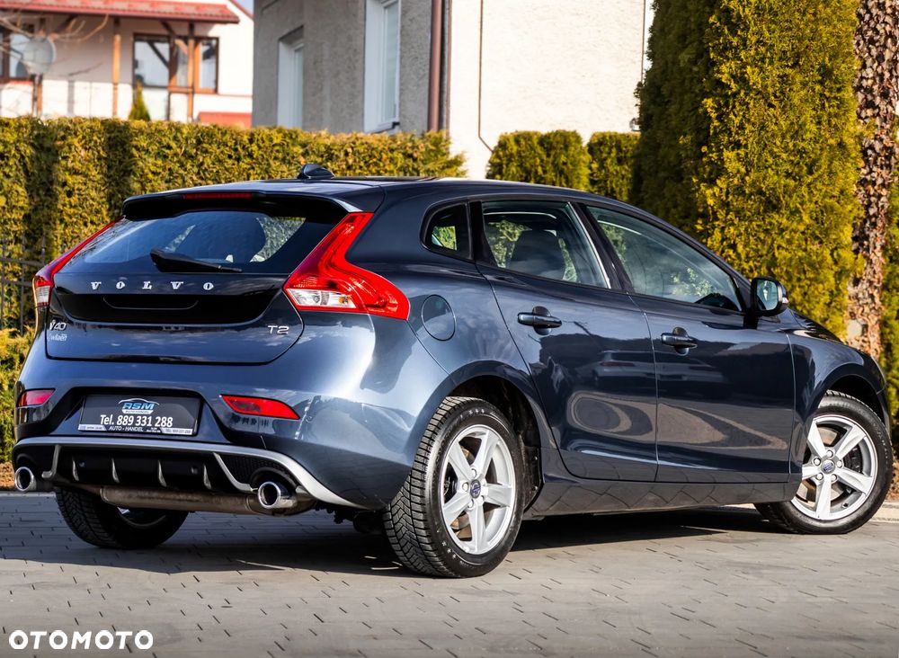 Volvo V40 T2 Drive-E Momentum - 9