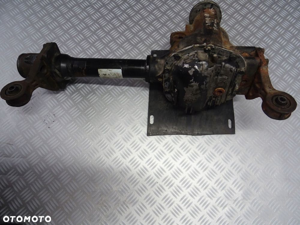 Most przedni Ssang Yong Rodius I 2004-2013 2.7 CRDI 1048836 - 4