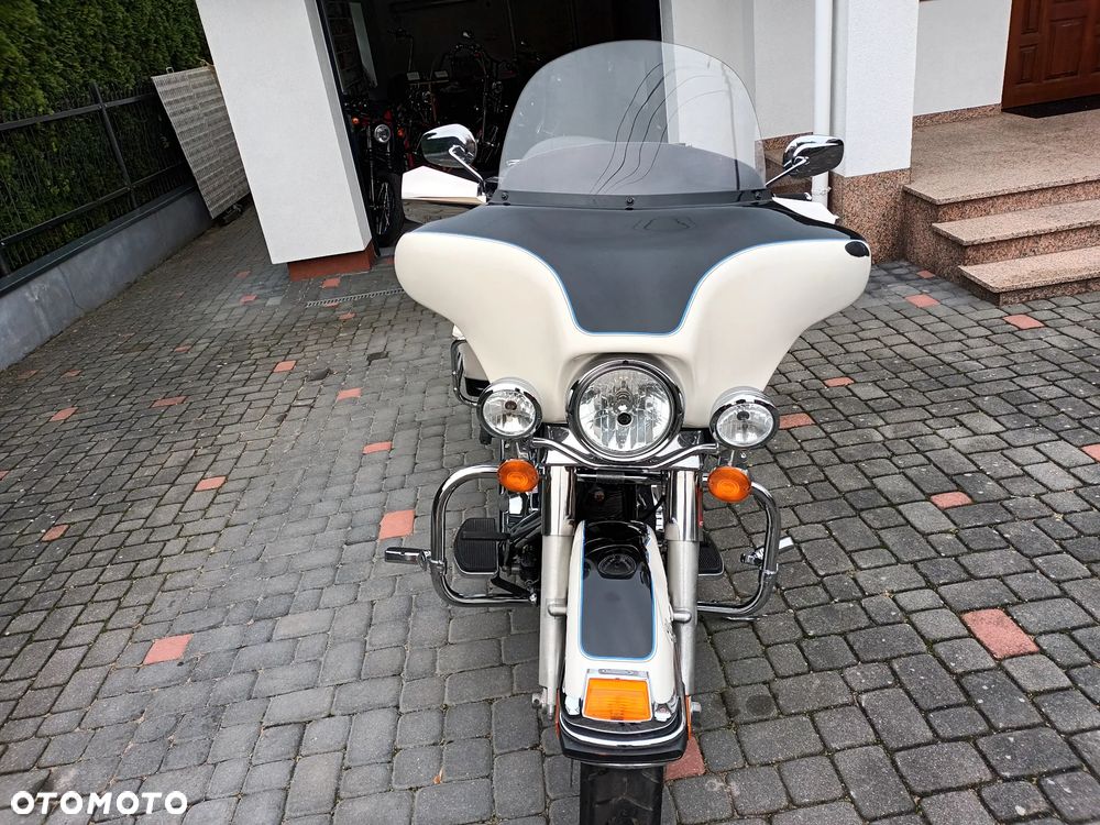 Harley-Davidson FLH Electra Glide - 14