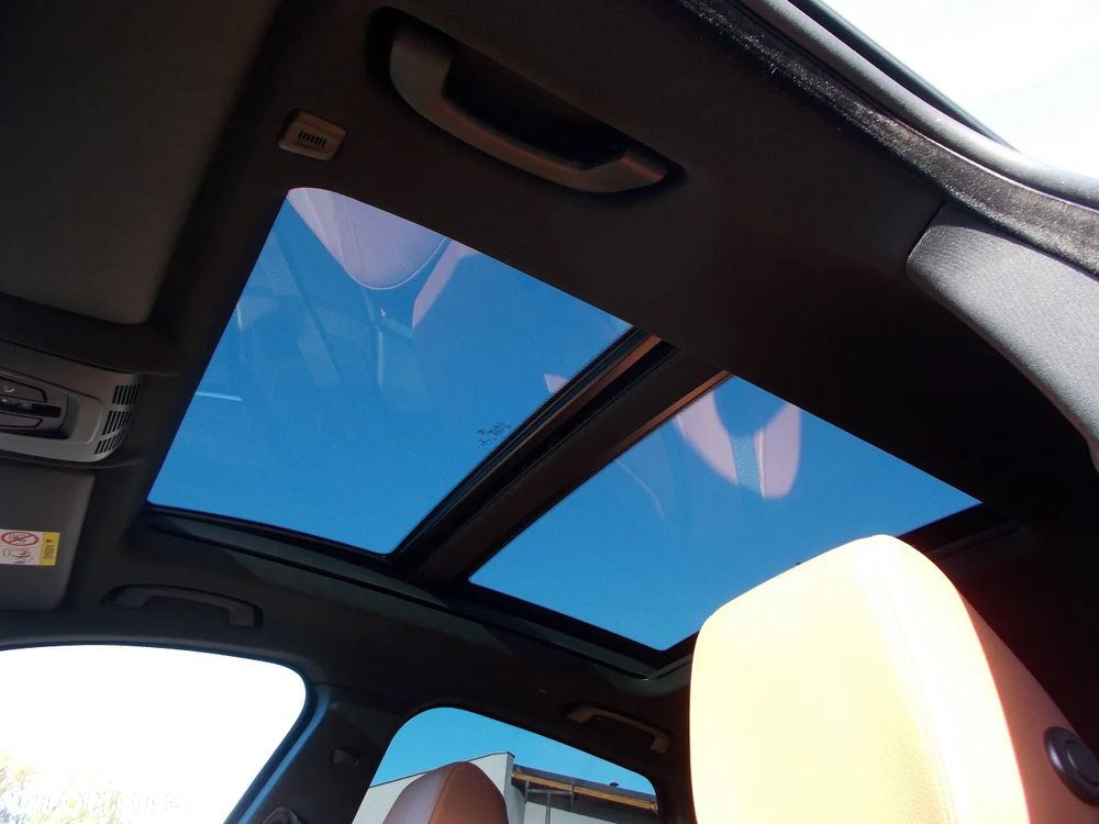 BMW Seria 3 320i Sport-Aut Luxury Line - 27