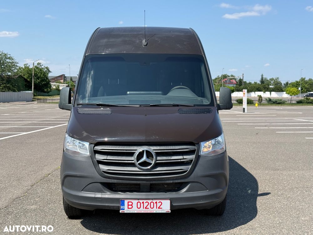 Mercedes-Benz Sprinter - 9