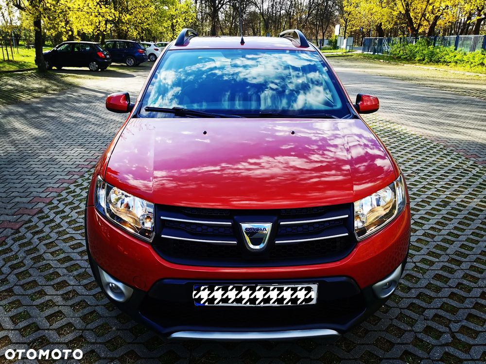 Dacia Sandero Stepway TCe 90 (S&S) Celebration - 3