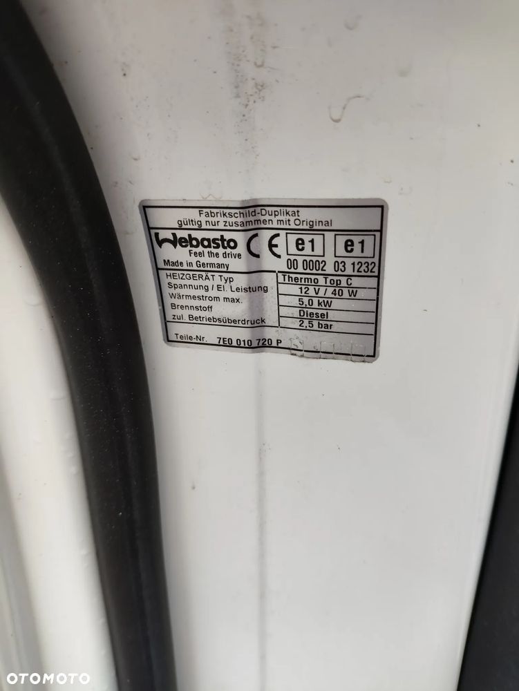 Volkswagen Multivan - 28