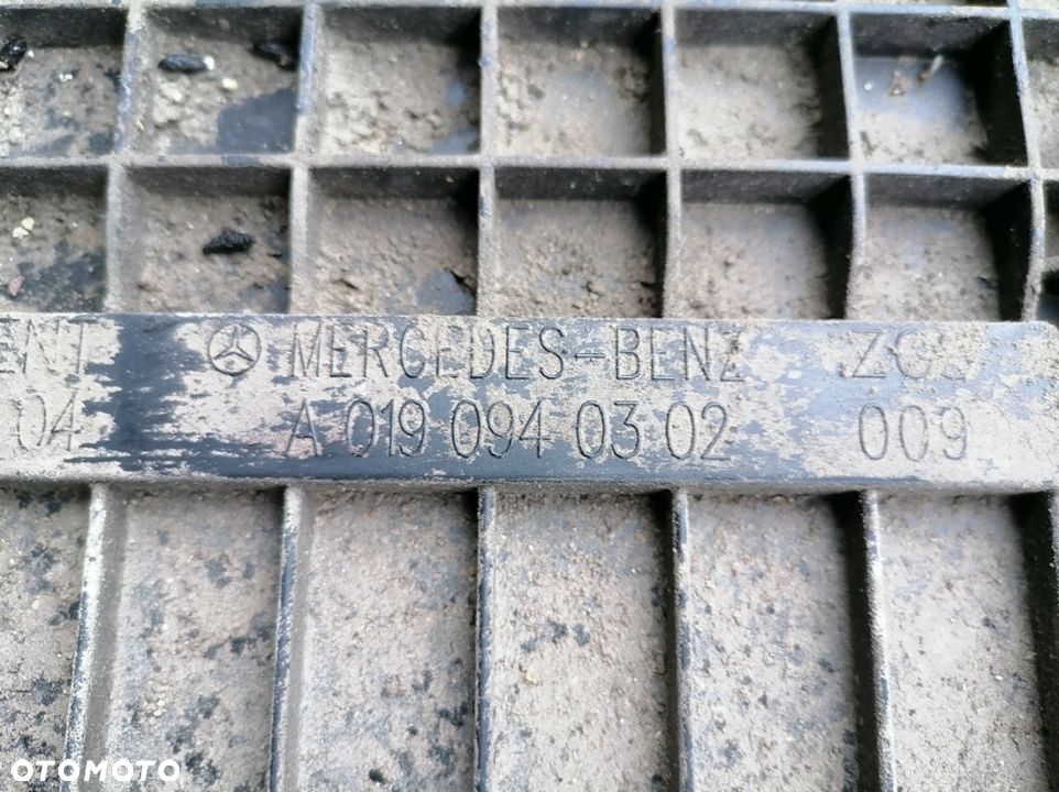 Obudowa filtra powietrza Actros Mp4 0190940302 - 2