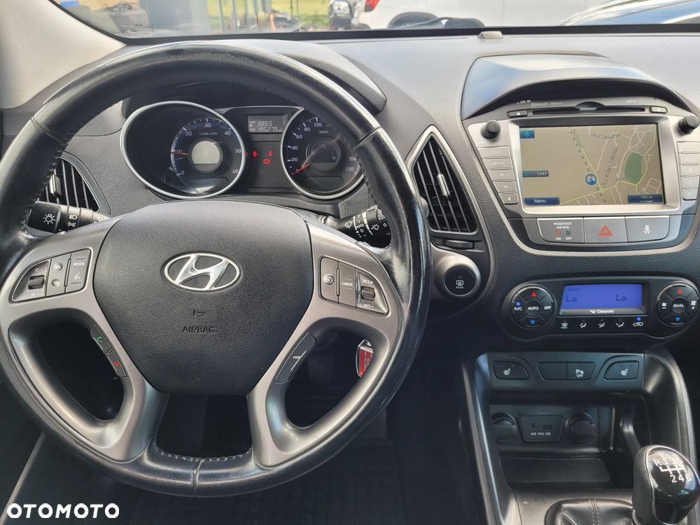 Hyundai ix35 1.7 CRDi 2WD blue Style - 11