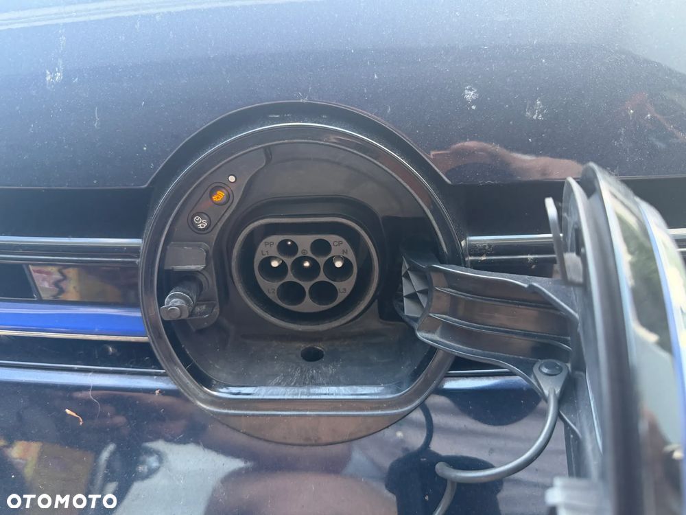 Volkswagen Golf - 18