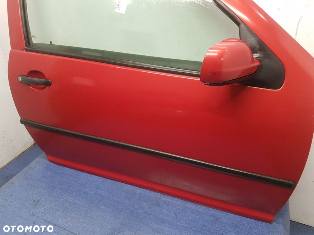 VOLKSWAGEN GOLF 4 3D DRZWI PRZÓD PRAWE - 7